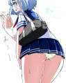 汗でベタベタのふともも